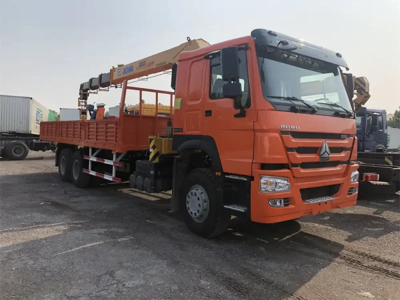 HOWO Mounted Crane Truck