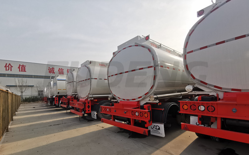 heil fuel trailers (2)