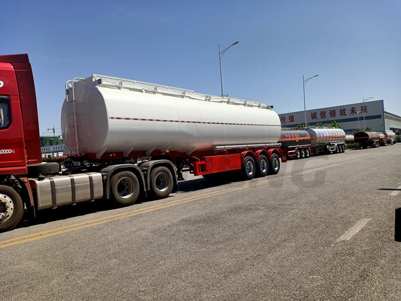 Aluminum fuel tank trailer