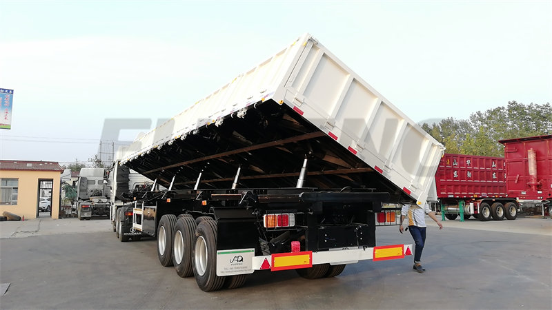 tipping trailer