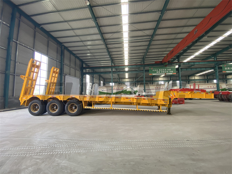 tri axle 50 ton low bed trailer