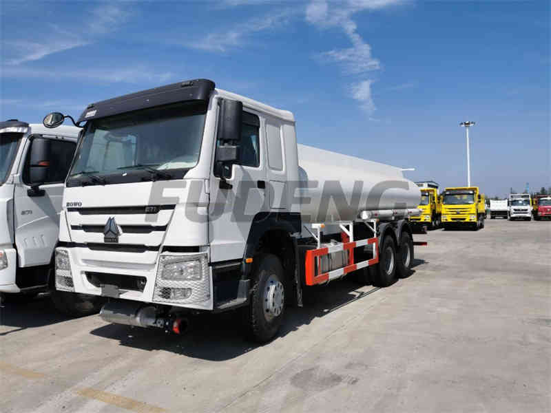 Why Choose HOWO Tanker Truck?