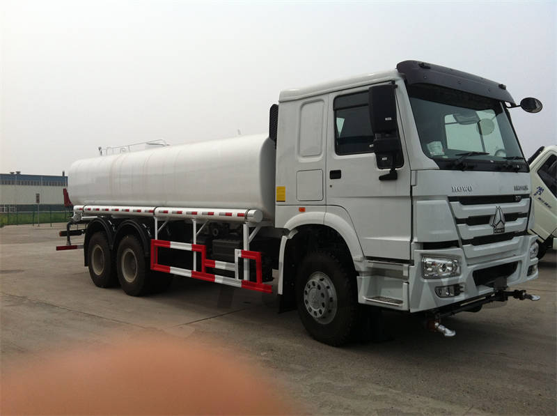 howo 6x4 water tanker truck (2)