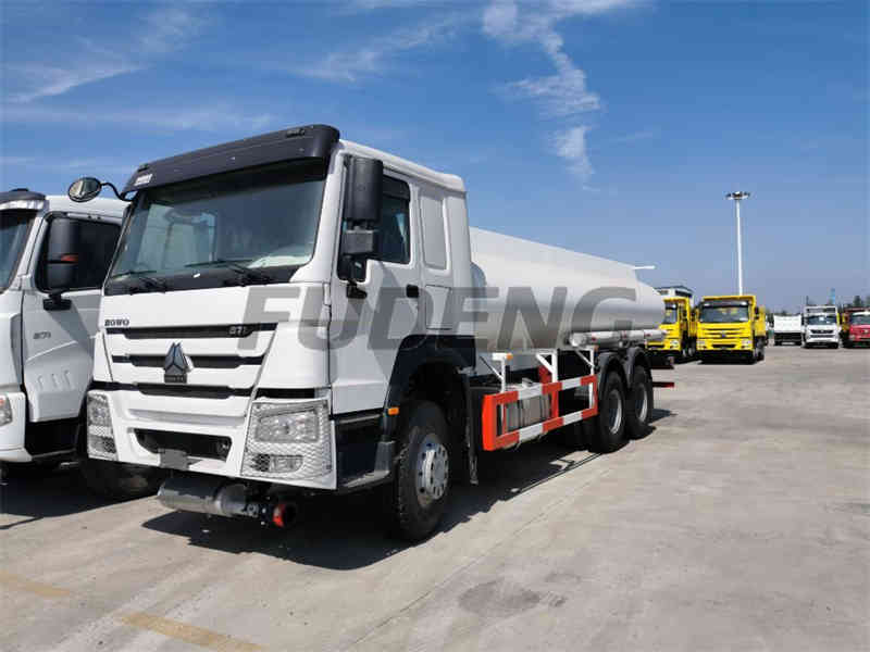 What Are The Misunderstandings Of HOWO Tank Truck 1