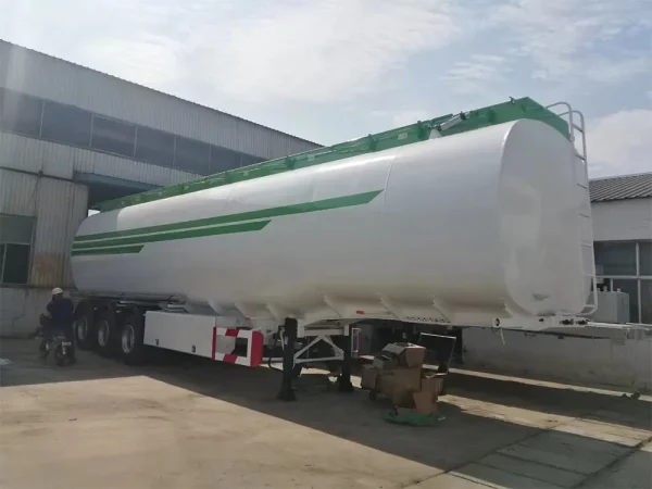 33000Liter Fuel Tank Semi Trailer