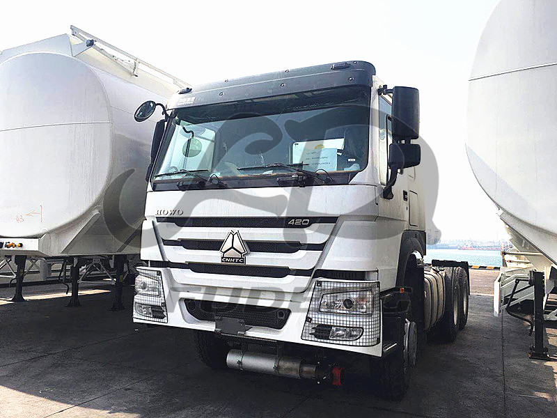 371hp-howo-tractor-01