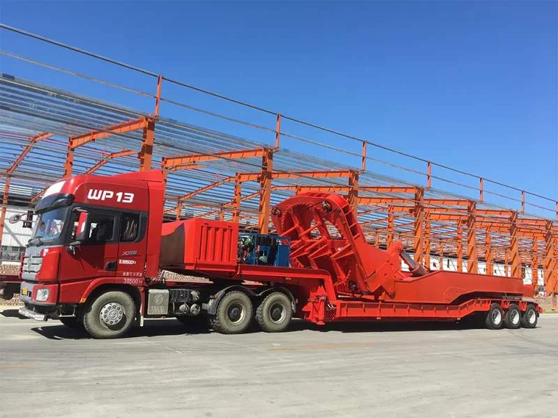 wind-blade-adapter-on-mountain-road