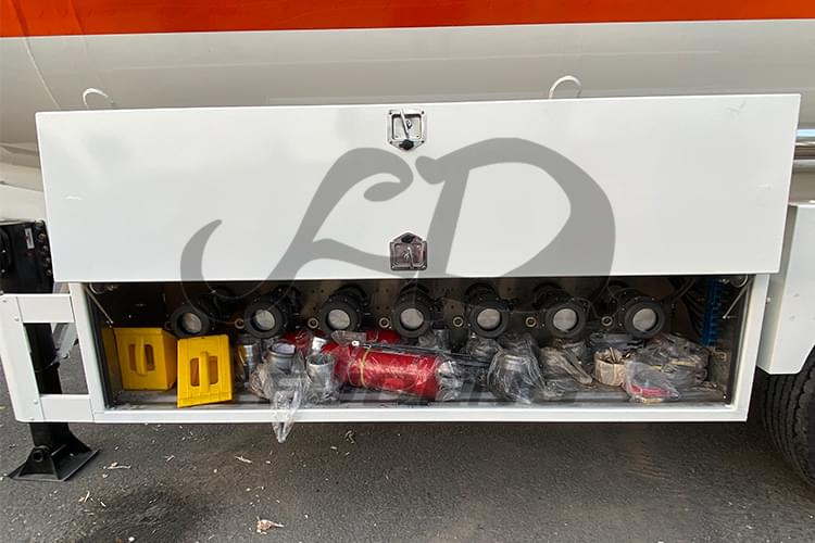 api-fuel-tanker-trailer