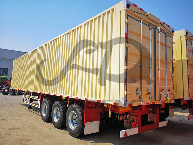 box-van-semi-trailer-03