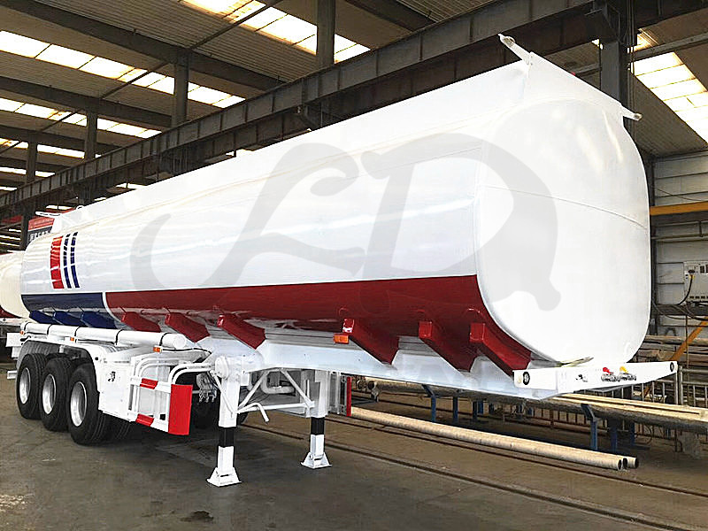 fuel-tanker-semi-trailer-01