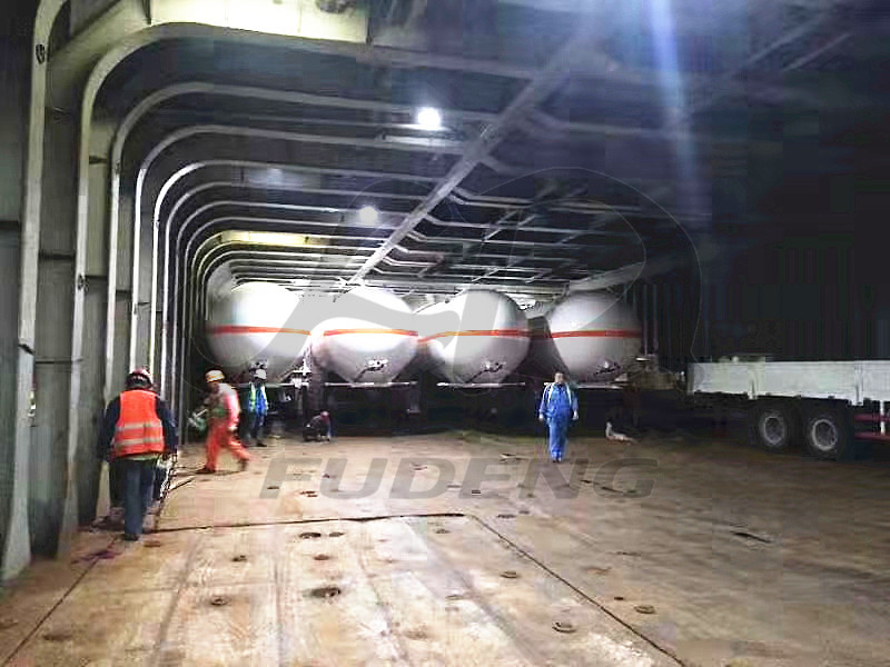 fuel-tanker-trailer-08-1