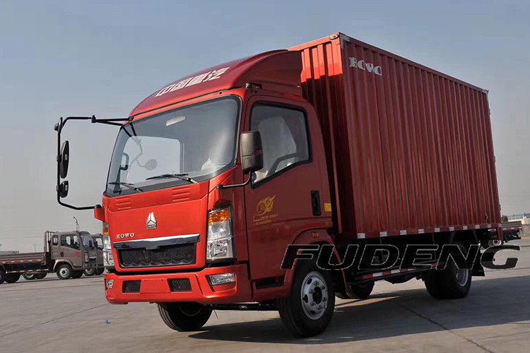 howo-light-box-truck