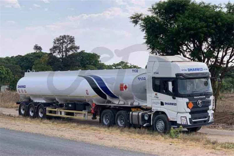 SHACMAN X3000 6×4 Tractor Truck Horse