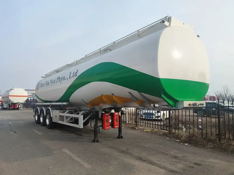 Precautions For Using Fuel Tank Trailer
