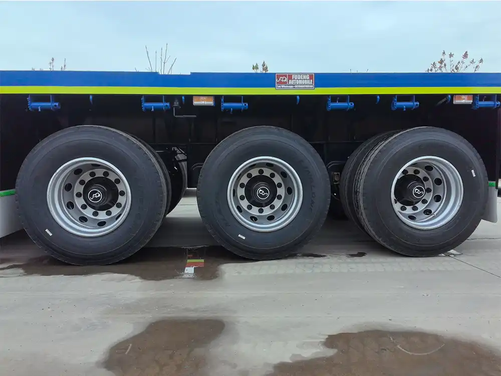 3 axles 40 FT Flatbed Trailer3