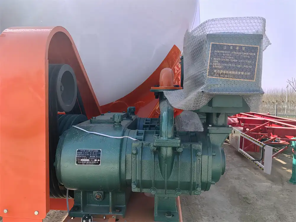 3 Axles Cement Tanker Trailer2