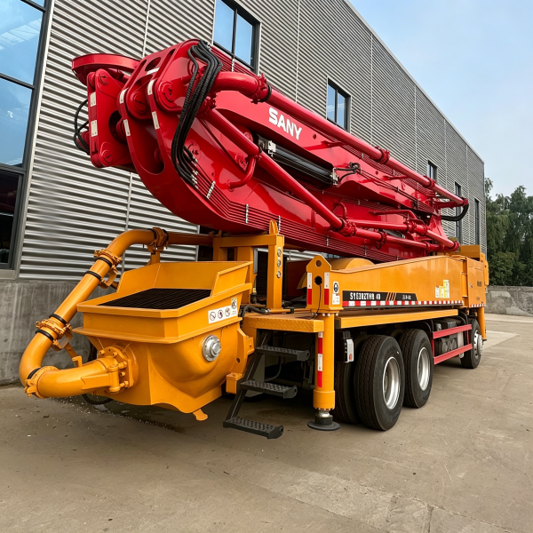 Sinotruk Chassis Concrete Pump Truck For Sale - 图片 3