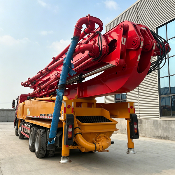 Sinotruk Chassis Concrete Pump Truck For Sale - 图片 6