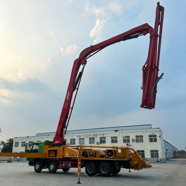 Sinotruk Chassis Concrete Pump Truck For Sale - 图片 7