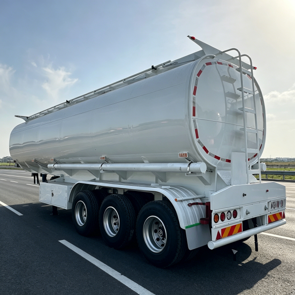 3-Axis Aluminum Alloy Oil Tank Semi-Trailer For Sale - 图片 6