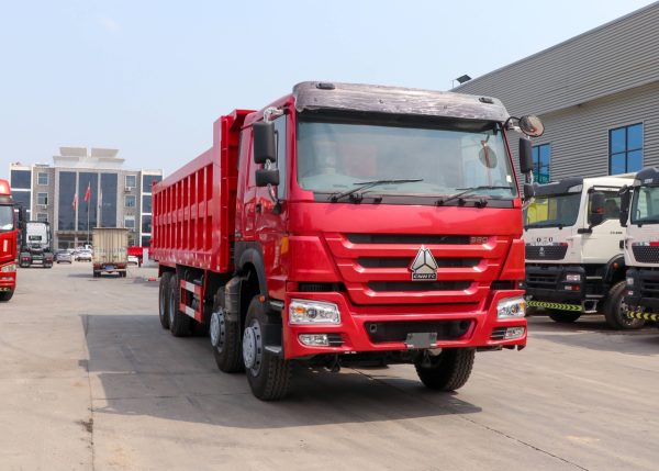 SINOTRUK HOWO 7 8x4 Dump Truck
