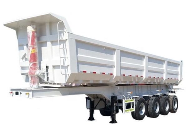 U-Shape Rear Dump Semi-Trailer dumping
