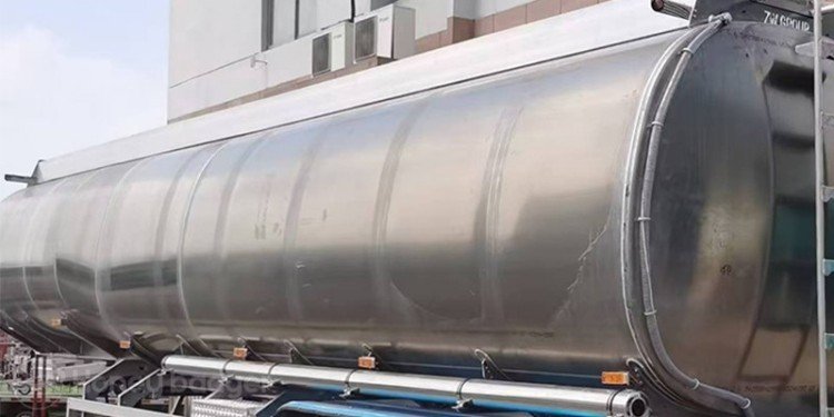 Fuel Tanker Trailer