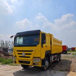 Alternative view of Sinotruk HOWO 6x4 U-Type 371 HP Dump Truck