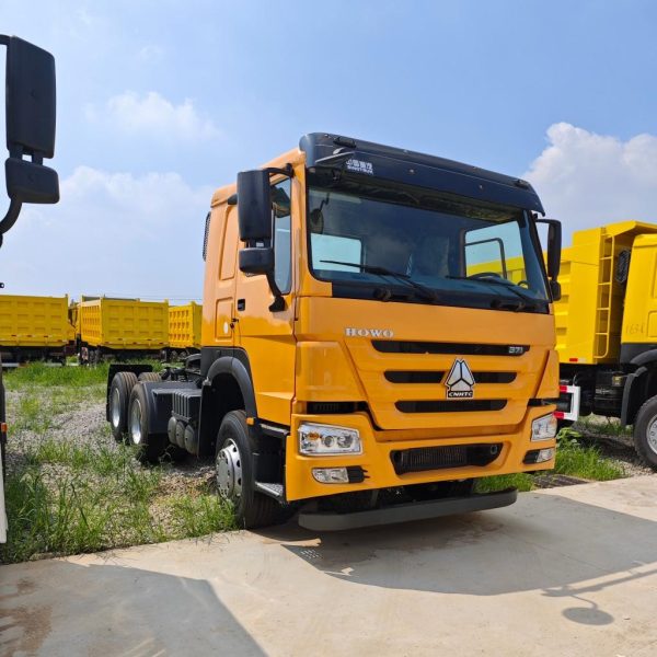 SINOTRUK HOWO heavy truck 371 horsepower 6X4 Euro 2 tractor - 图片 3