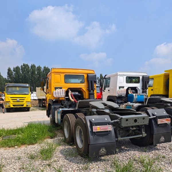 SINOTRUK HOWO heavy truck 371 horsepower 6X4 Euro 2 tractor - 图片 4