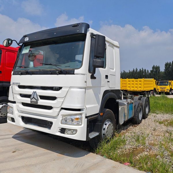 SINOTRUK HOWO heavy truck 371 horsepower 6X4 tractor - 图片 2